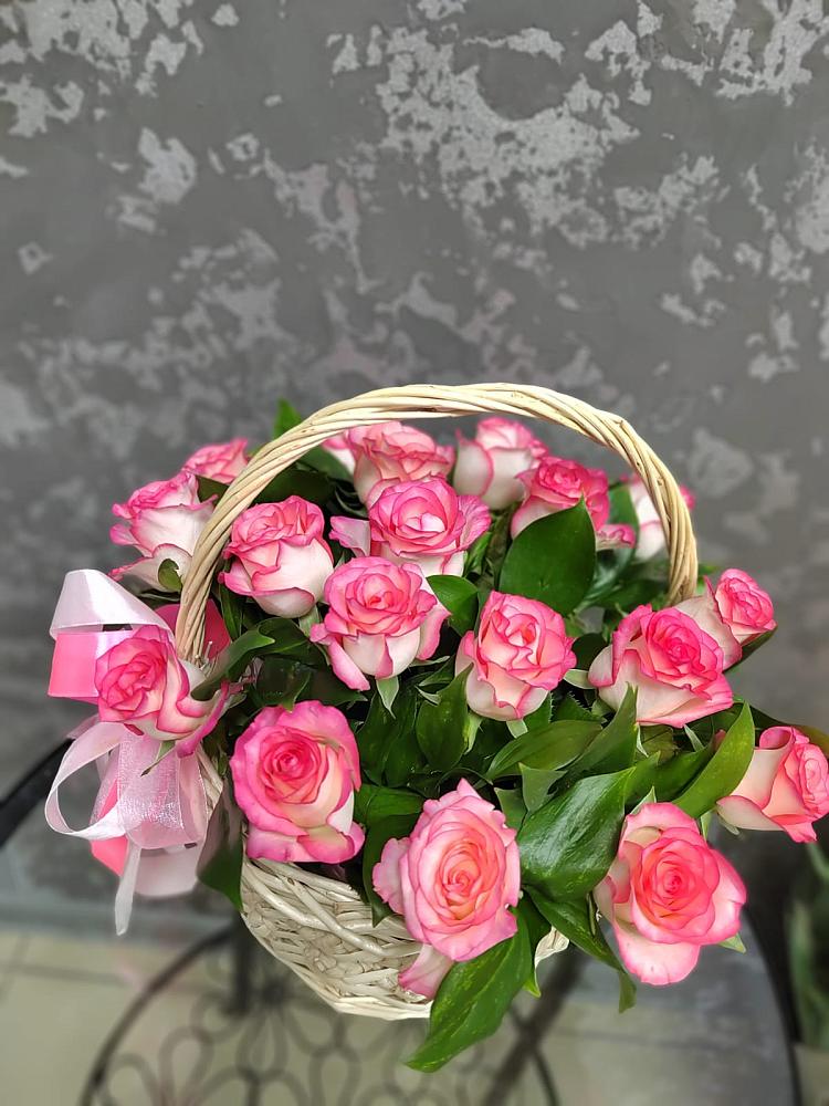 Цветочная композиция из Розы в корзине в Константиново Сергиево-Посадского района