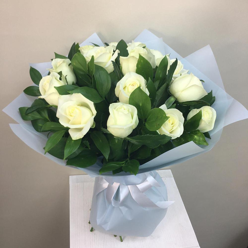 Букет 15 Белых роз Проуд в Константиново Сергиево-Посадского района