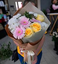 Букет цветов из:  Герберы, Розы и Хризантемы в Константиново Сергиево-Посадского района