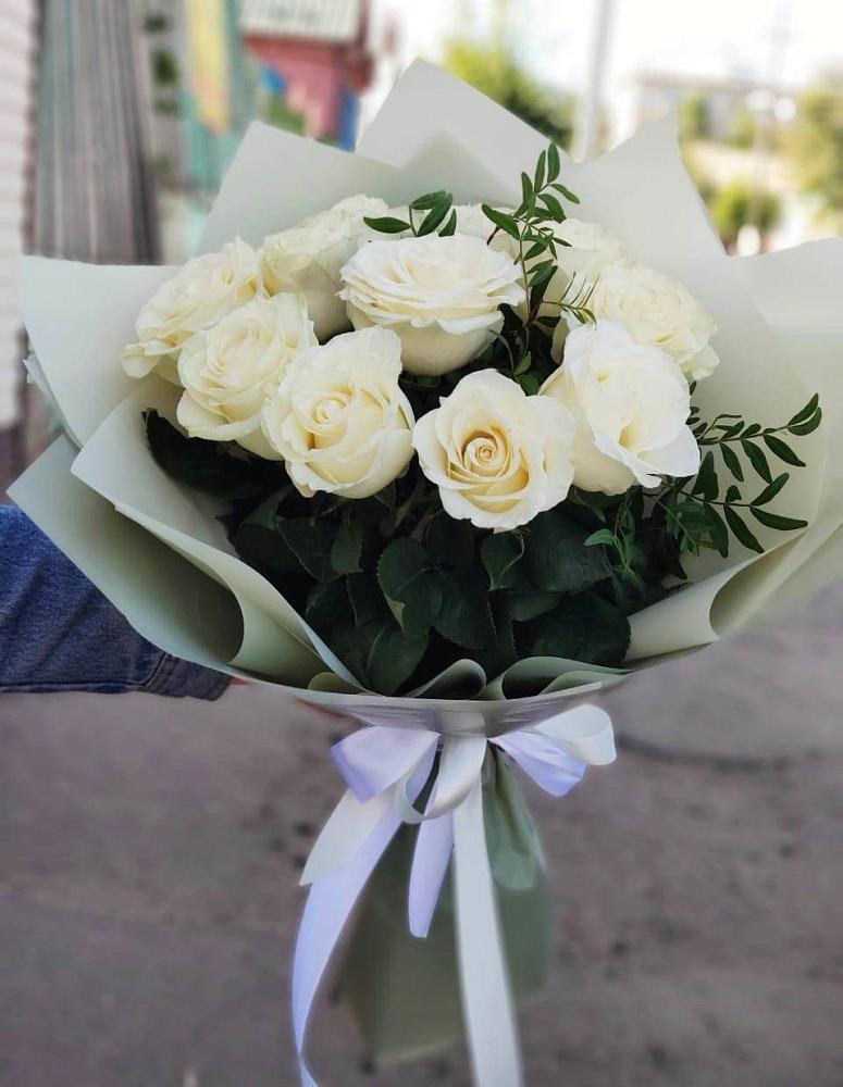Букет Белые розы Проуд в Константиново Сергиево-Посадского района