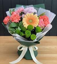 Букет цветов из:  Гвоздики, Розы, Герберы и Хризантемы в Константиново Сергиево-Посадского района