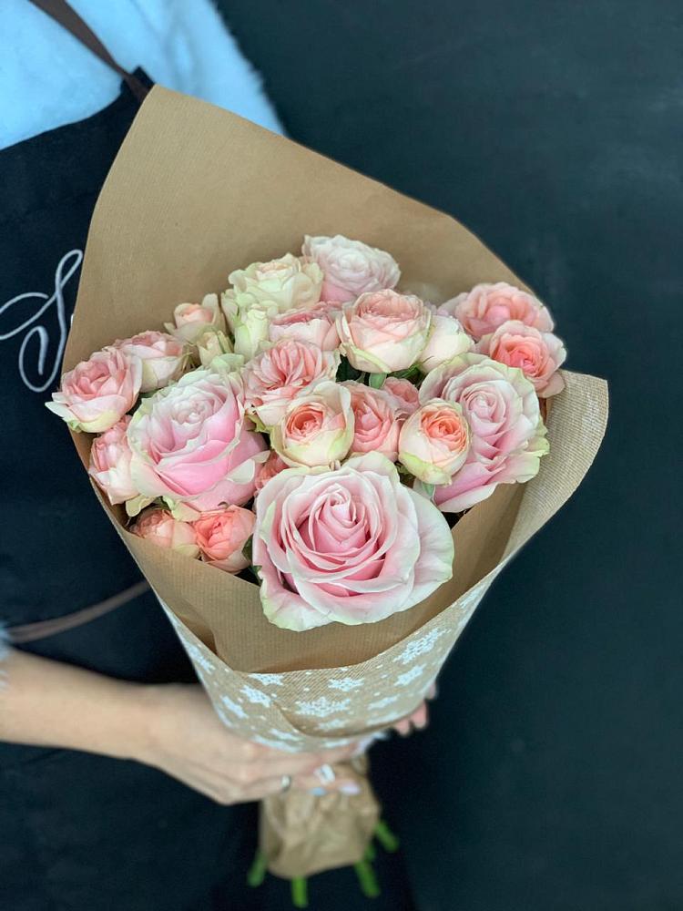 Букет цветов из: Хризантемы и Розы в Константиново Сергиево-Посадского района