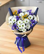 Букет цветов из:  Розы, Ирисы и Хризантемы в Константиново Сергиево-Посадского района
