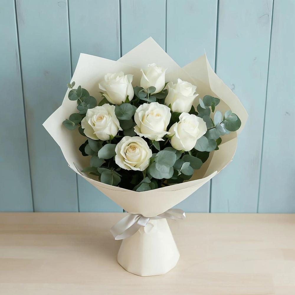 Букет Белые розы в Эвкалипте в Константиново Сергиево-Посадского района