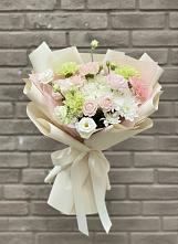 Букет цветов из:  Гвоздики, Розы, Лизиантусы и Хризантемы в Константиново Сергиево-Посадского района