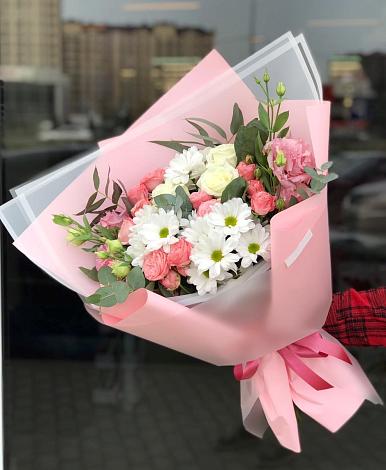 Букет цветов из: Розы, Лизиантусы и Хризантемы в Константиново Сергиево-Посадского района