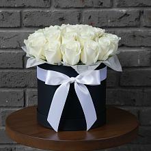 Цветочная композиция из Розы в шляпной коробке в Константиново Сергиево-Посадского района